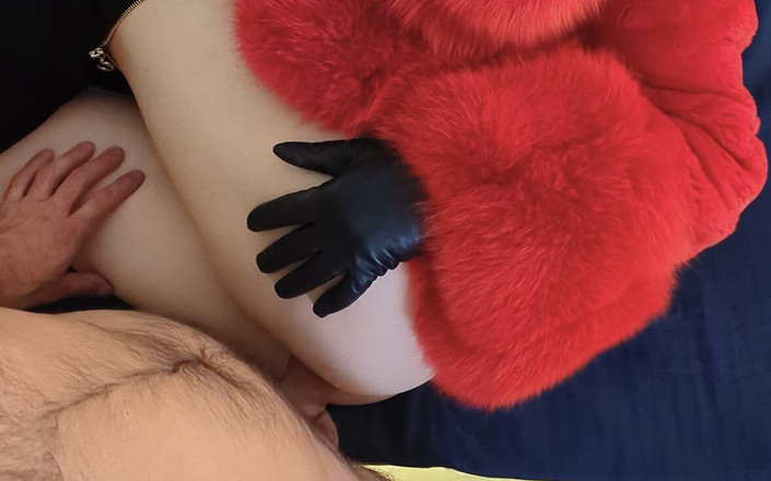 Ruda Cat: 穿着时尚的红色皮衣，如此热辣，如此饥渴，如此色情的性爱！