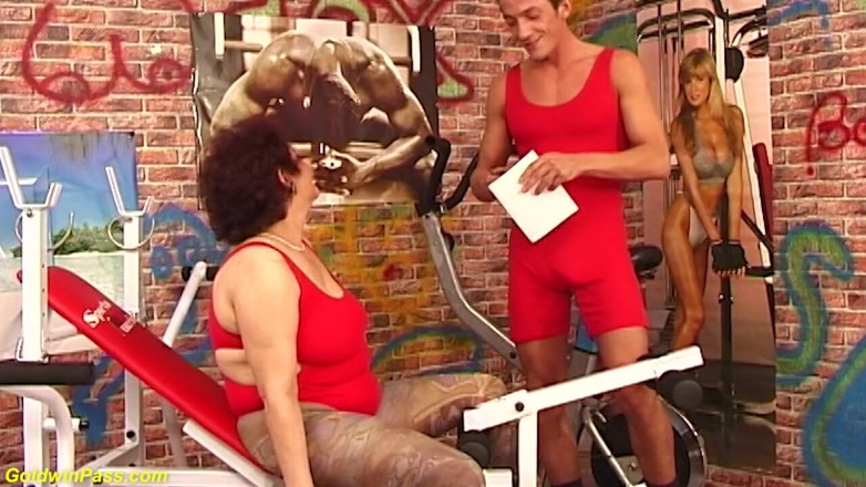 Goldwin pass: Gilf`s hairy cunt destroyed by fitness coach