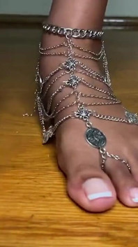 Pies En Joyería De Pies De Plata