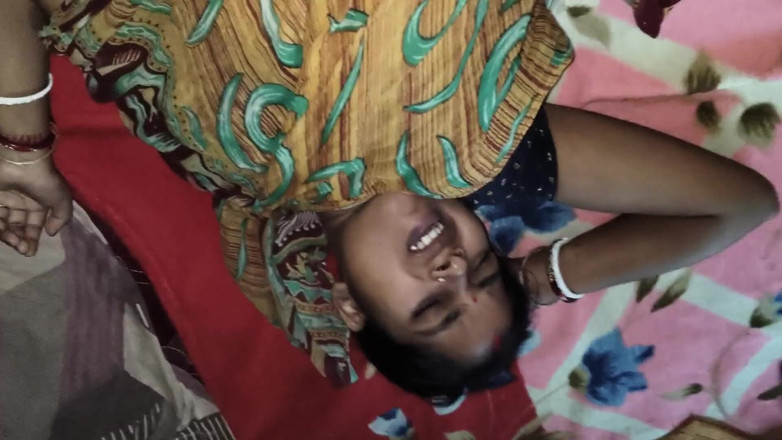 Nikku: Hintli çiftler mera ateşli yenge ke sath aaj yatak odası ke...