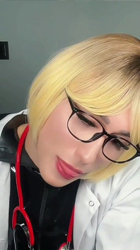 Kinks cliniques : masturbation et sodomie dans le laboratoire du docteur en latex