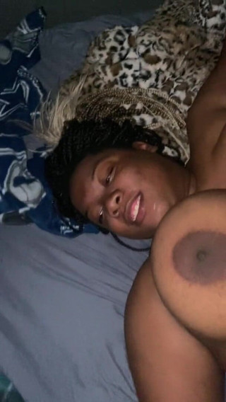 Anita Head: Tante seksi kulit hitam lagi asik nyepong dan ngentot sama...