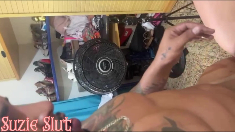 Suzie Hard Anal: Am angajat o maseuză, acest ticălos a ajuns să-mi tragă...