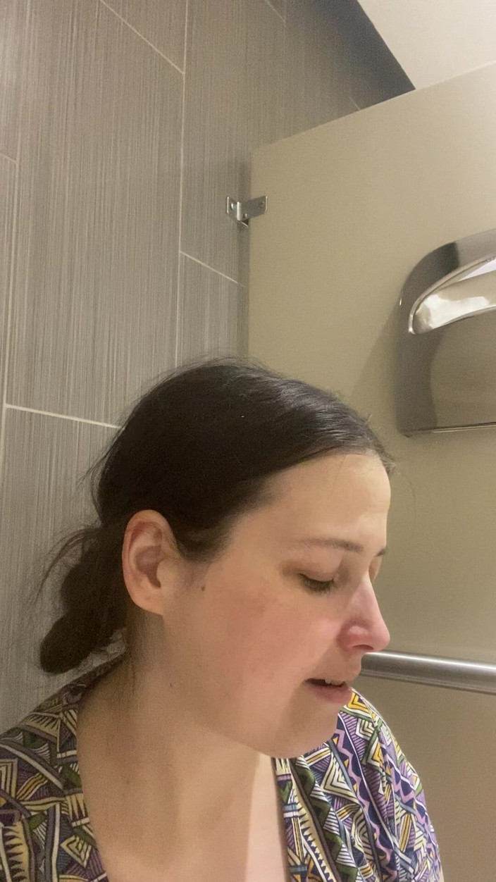 MissChrystalline: Orgasmo en el baño