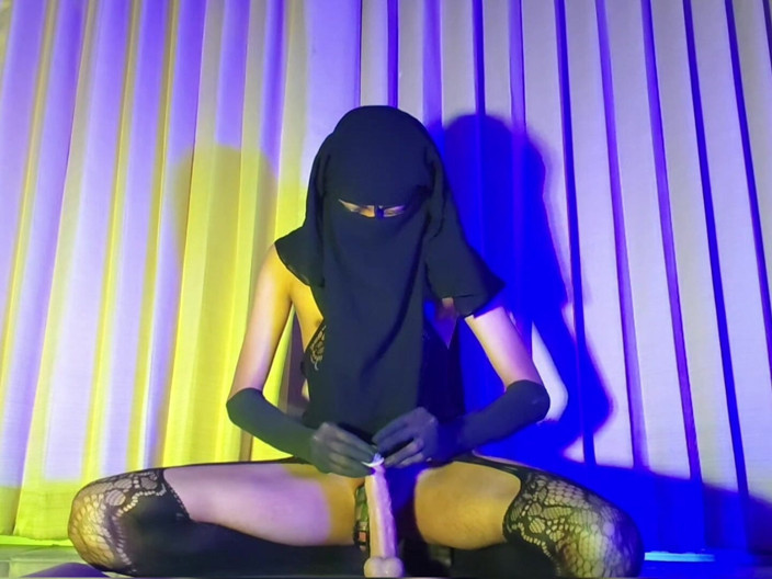 Mango49x: Bisessuale arabo falso