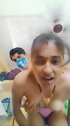 Desi Bhabhi har kul med sin man