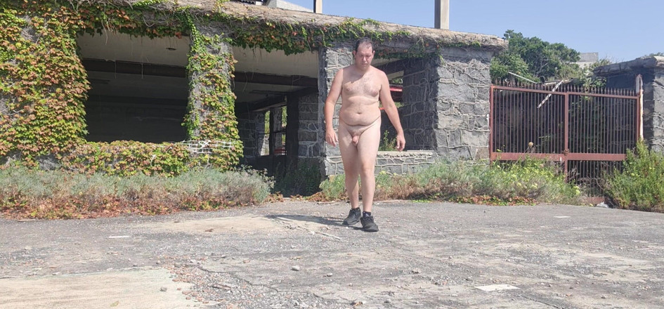 Mirko2589: Nude Boy Near the Sea