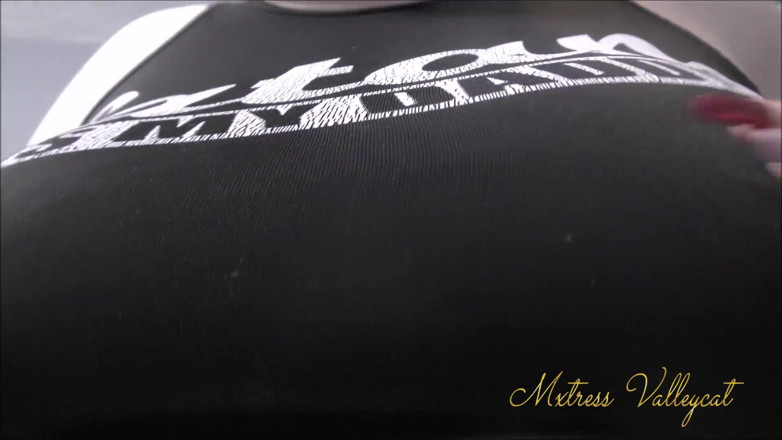 Mxtress Valleycat: Tetek besar cantik melantun