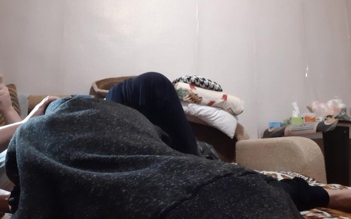 Lesbian-candys: Sexo lésbico rápido en la cama