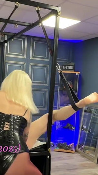Podwójny Domme Fisting & Bastinado