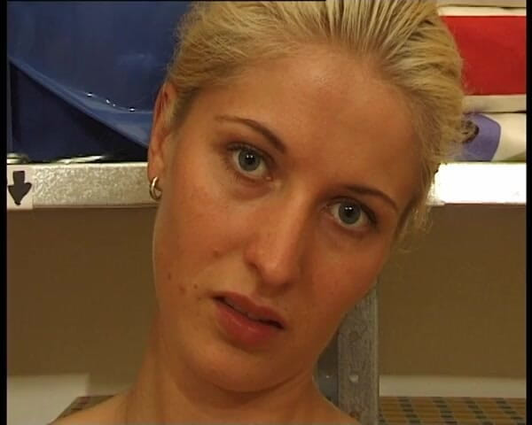 YOUR FIRST PORN: Beim Perversen Wichsen Bei Der Arbeit Erwischt - Caught Jerking off...