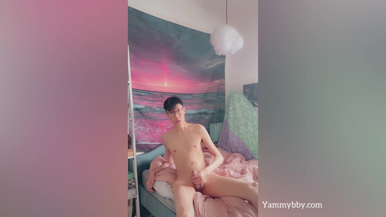Yammybby: แค่หนุ่มเอเชียเงี่ยนผอมพร้อมที่จะโดนควย