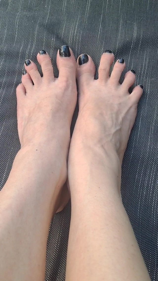 Do We See How Beguiled My Throbbing Foot Veins Are (Naughty alchemy) Do We See How Beguiled My Throbbing Foot Veins Are (Naughty alchemy)