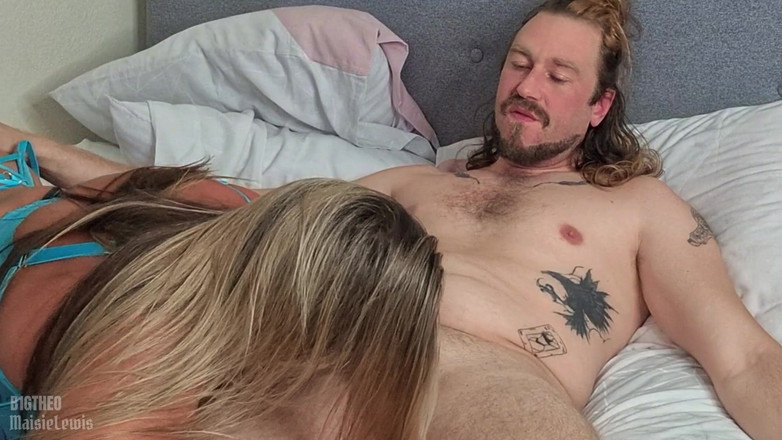 Maisie Lewis: Maisie Lewis &amp;b1g Theo Passionale Sborrata