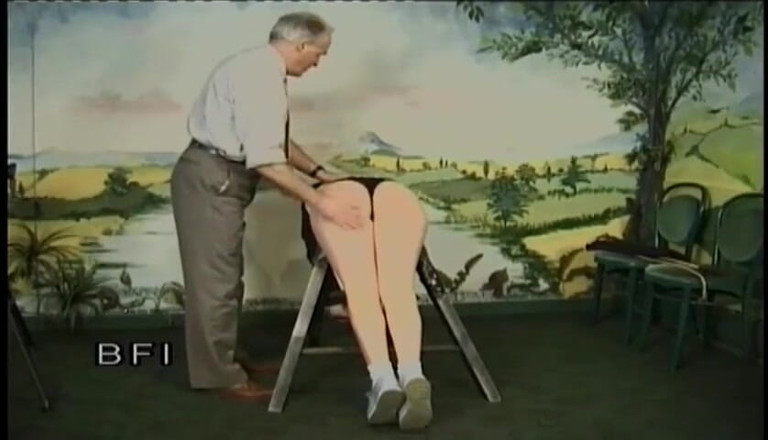 House of lords and mistresses in the spanking zone: 規律のレッスン