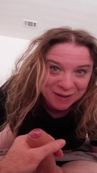Stiefmutter fühlt sich nicht mehr sexy an und braucht hilfe