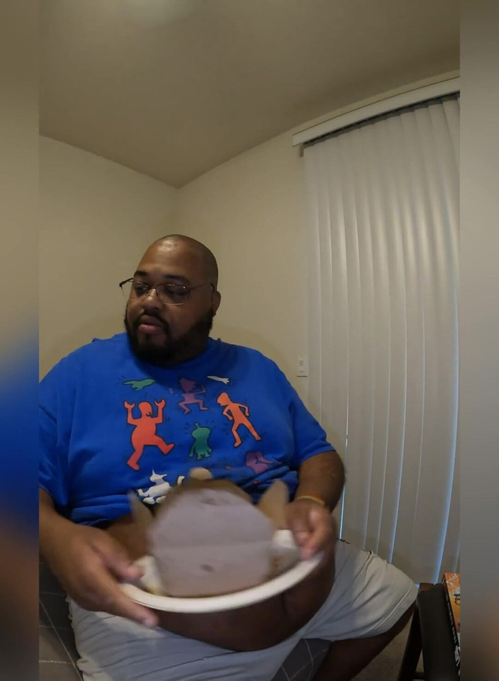 Blkhole420: 嘿，对不起，我在上传时落后了，准备移动一直分散我的注意力。