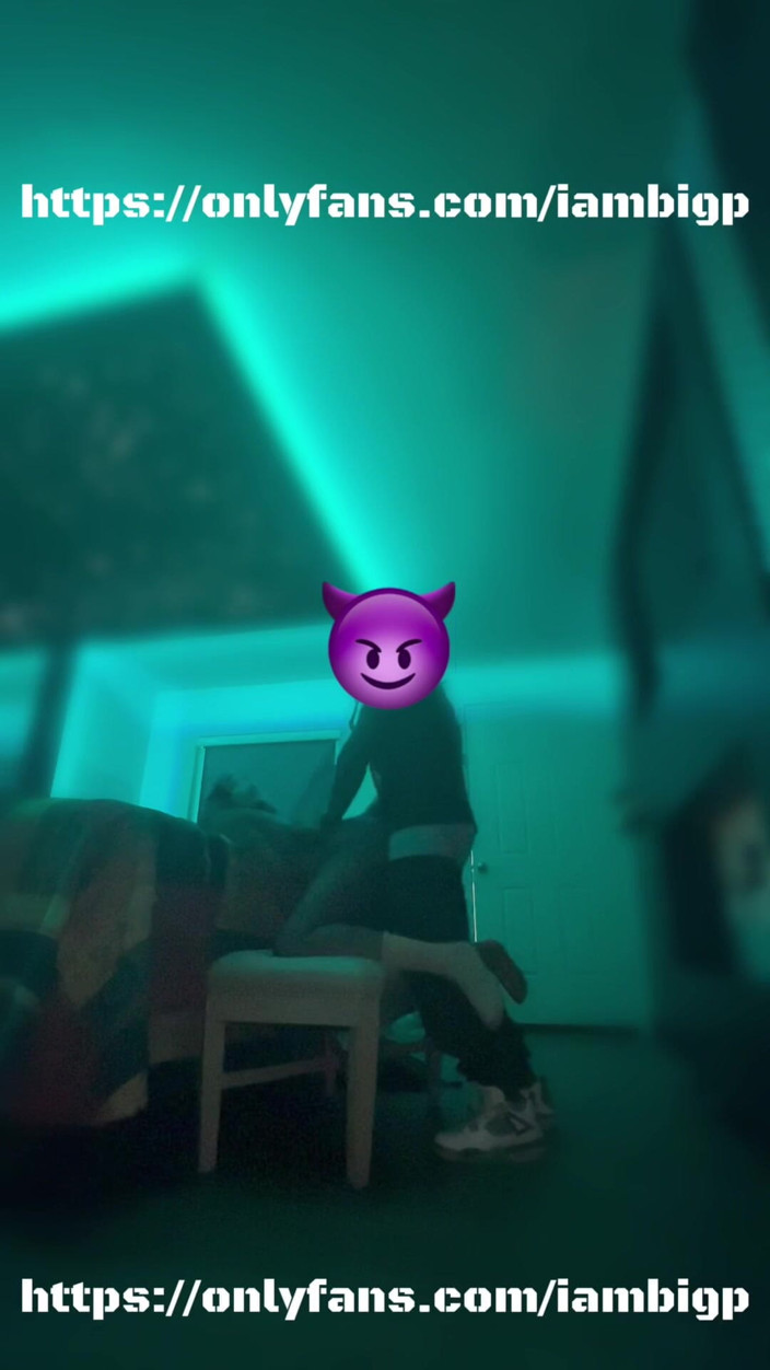 Big P Hef: Ela gosta de Twerk antes de ser fodida