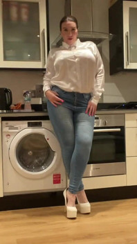 Jeans dag om te werken grote kont satijnen secretaresse Joi