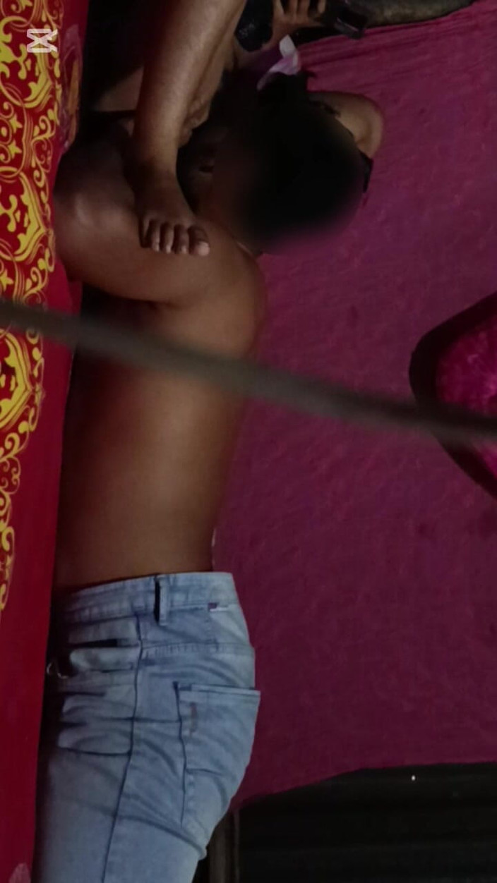 Viral: J’ai sucé la chatte de ma femme. Ma femme est...