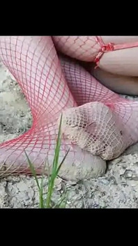 Dirty feet - part 1