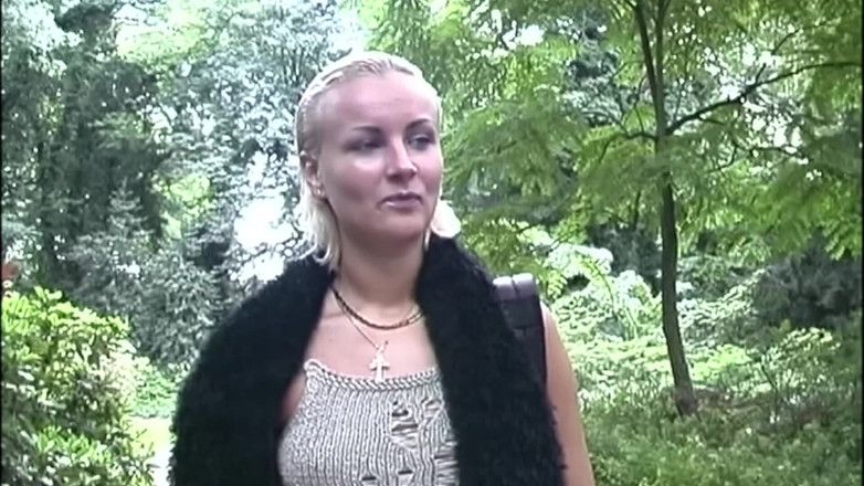 Enema Extreme And Top Girls: トップのスウェーデンのブロンド美女との浣腸エクストリームセックス