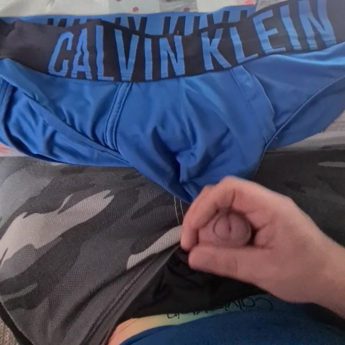 CumShorts: Porra na calcinha