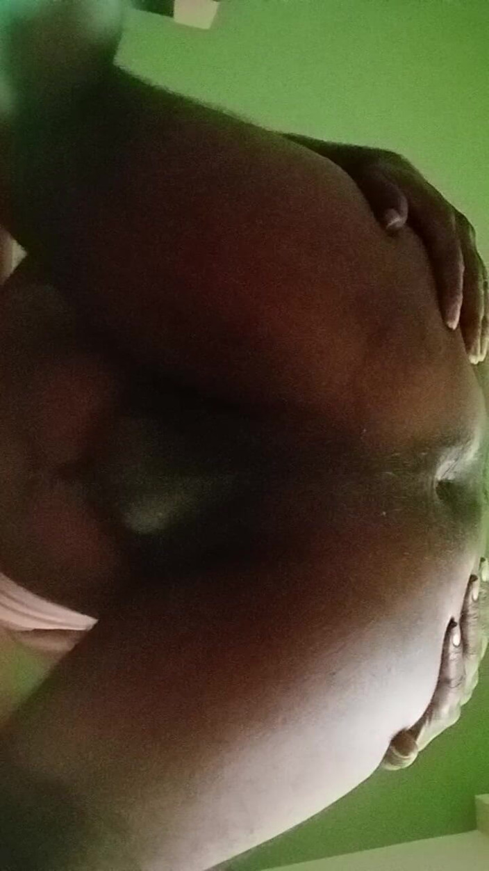 Malvika Mal: Cul sexy
