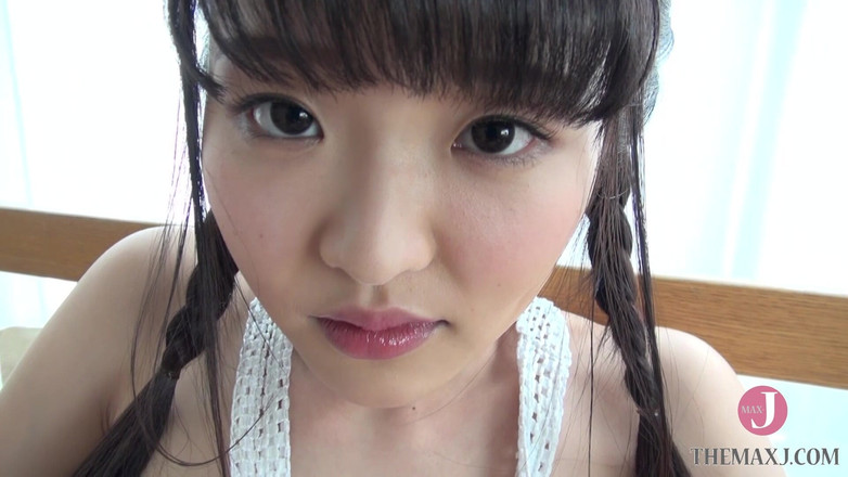 Tokyo Bikini College: Süße japanische zierliche bekommt nach dem pOV-reiten einen riesigen cumshot...