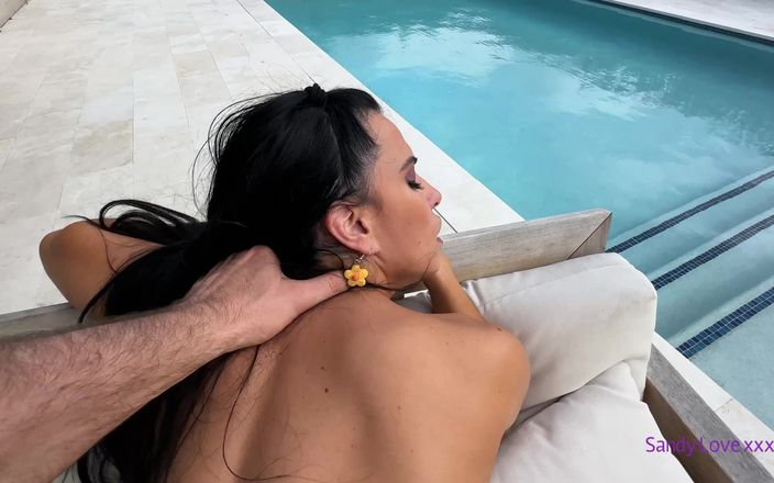 Sandy Love: Mông Latinh to như vậy được làm xuất tinh mạnh bạo
