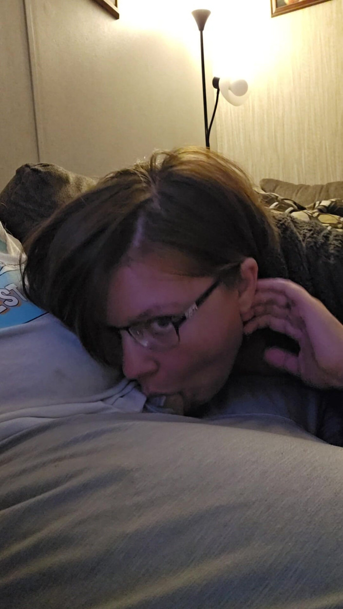 Funhousewife69: Er isst apple Pie, ich lutscht seinen schwanz, lol