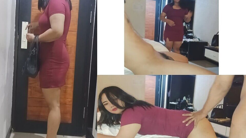 Ayuningsih: Приведи роман в отель