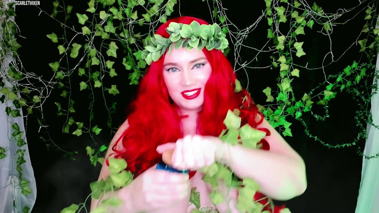 Scarlet Vixen: Poison Ivy's Transformation
