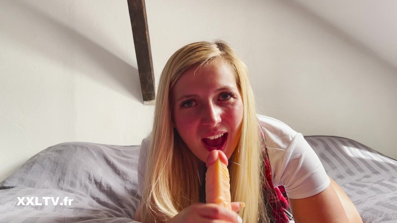 XXLTVFR: Chloe Duval di solo