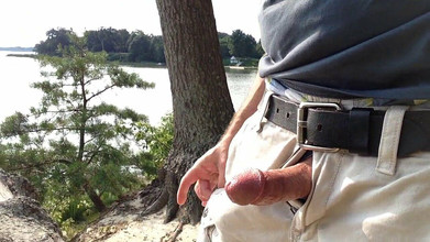 TJenner: Golpeando en la bahía, masturbándose y corriéndose