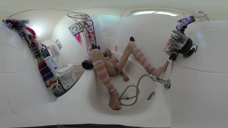 Lizzy Yum: Lizzy yum may 2025 mastürbasyon dilating banyo yapıyor