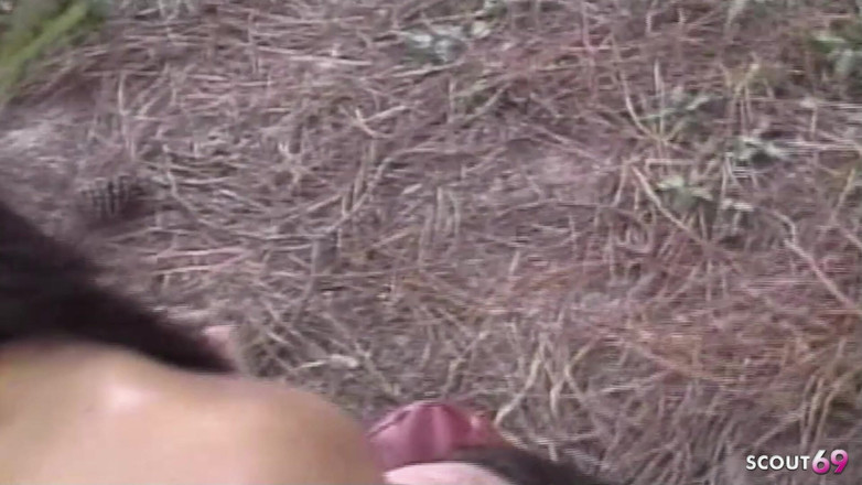 Shemale TS Collection: Хлопець таємно зустрічається з транс-жінкою і трахає її анально на відкритому повітрі