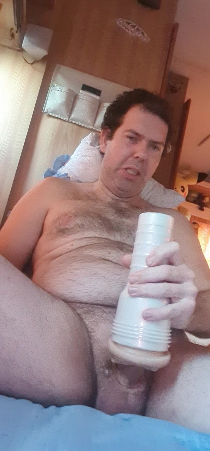 Mirko2589: Big Cock Masturbation