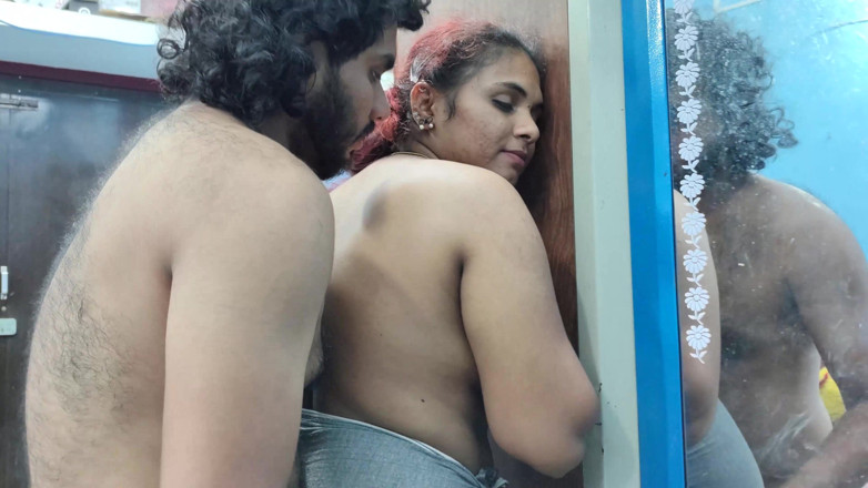 Vaigavarun45: Nude Couple Neck Kiss Lip Lock and Nude Body Rubbing
