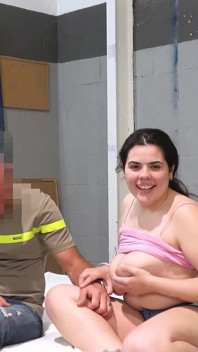 Soy Alma Lopez, Muy Tetona Y Gamberra. Tengo Sexo Con Un Desconocido En Fakings