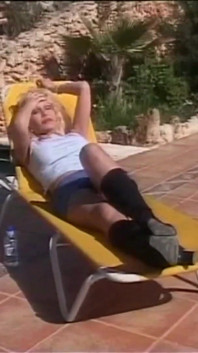 Pierwszy raz szorstki anal dla dziwki blondynki