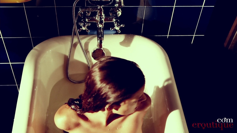 Eroutique: Candice Luca - My Sexy Spring Bath for You