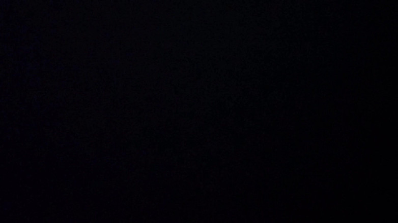 Housewife 69: Hintli kadın kayınbiraderi üzerinde oturup kalkıyor