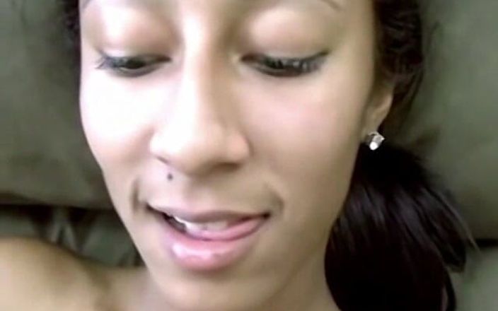 Homegrown Oral: Leah sampai ke tenggorokan