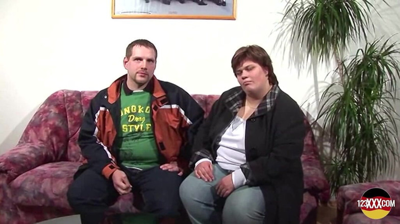123XXX - 100% Amateurs: Толстушка и ее партнер любят место и будут делать все, чтобы получить лучшую цену