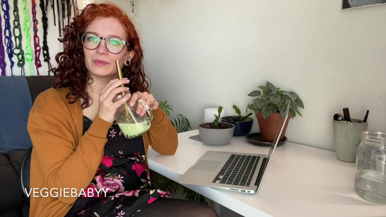 Veggiebabyy: Šéf se promění v domácího rozmachače punčocháčů