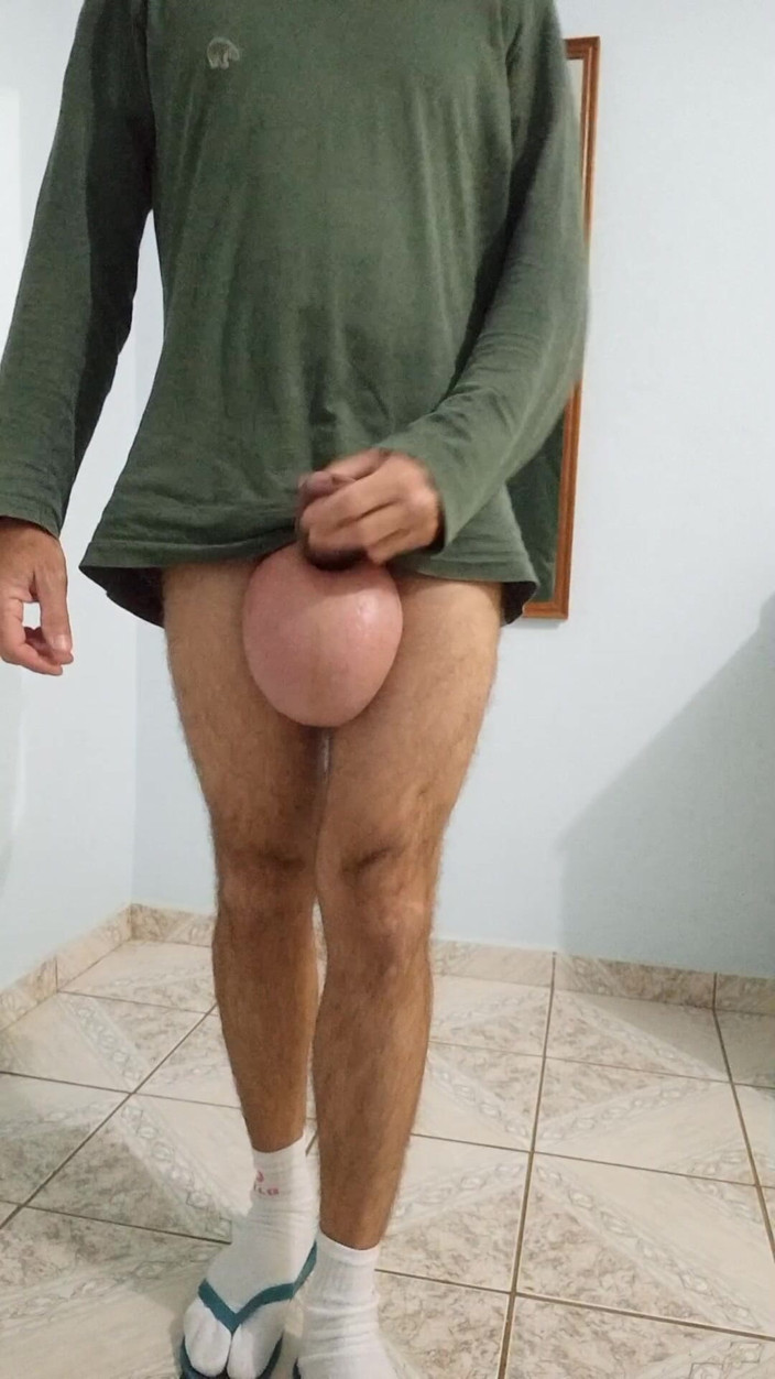 Lion big balls: Masturbace slaných koulí