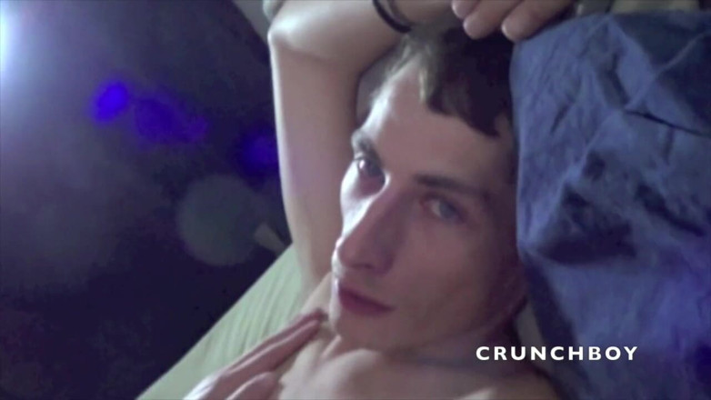 FRENCH AMATORS SEXTAPES: Fabienf ucked bareback at the hotle by Fabien