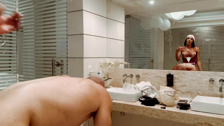 Bianca Herrera: La signora Claus ha lanciato il latte