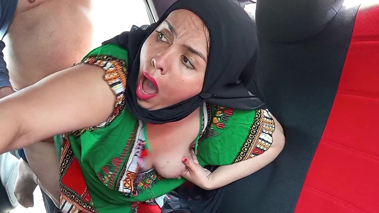 BBW Kelly Mom: Индийская женщина в хиджабе занялась сексом в машине